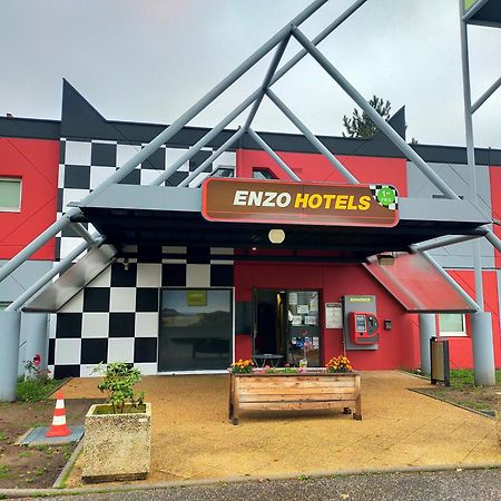 Enzo Hotel 1Er Prix Coudes Buitenkant foto