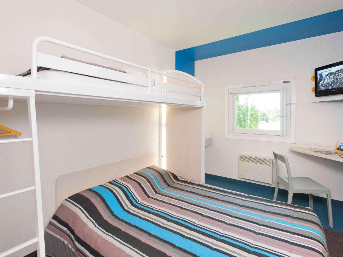 Enzo Hotel 1Er Prix Coudes Buitenkant foto
